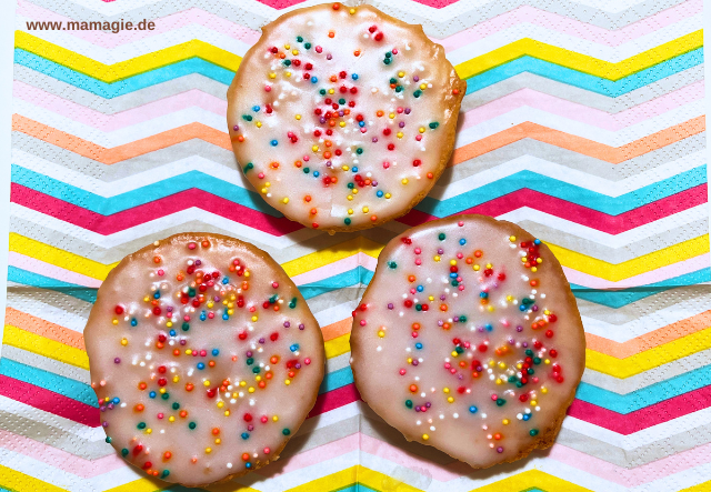 Rezept für bunte Amerikaner für den Kindergeburtstag