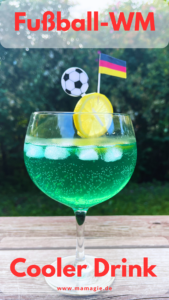 Toll für die Fußball-Party zum Kindergeburtstag: alkoholfreie Bowle mit Waldmeister