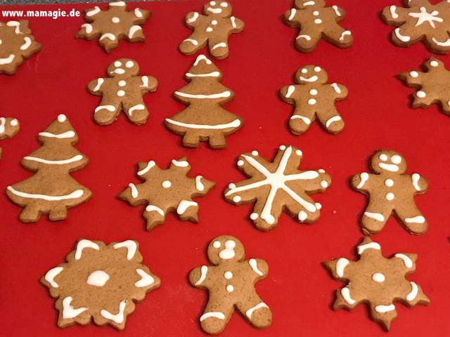 Lebkuchenmänner backen