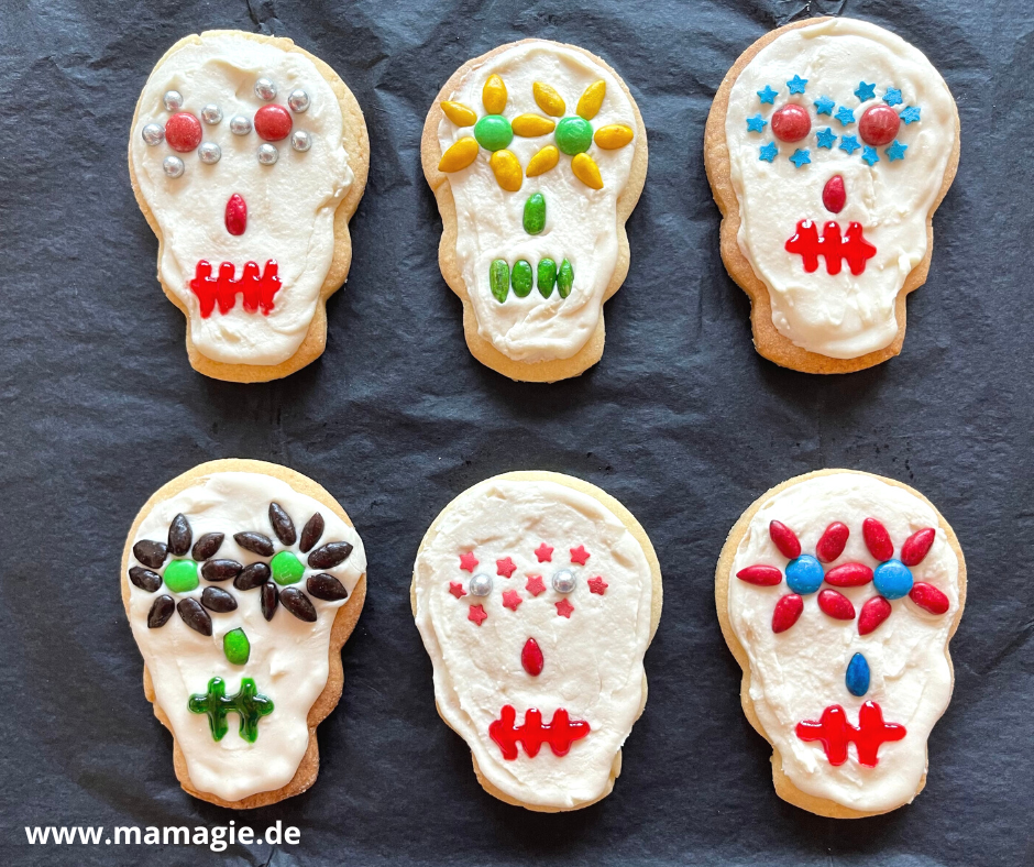 Kekse zu Halloween oder dem Dia de los Muertos